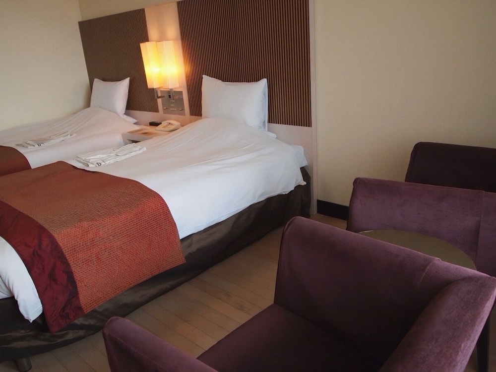 スーペリアツイン 26平米 禁煙 客室15 | ホテルモントレ ラ・スール大阪