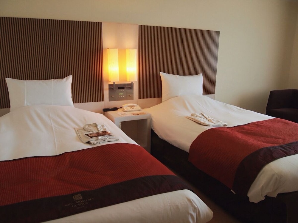 スーペリアツイン 26平米 禁煙 | ホテルモントレ ラ・スール大阪