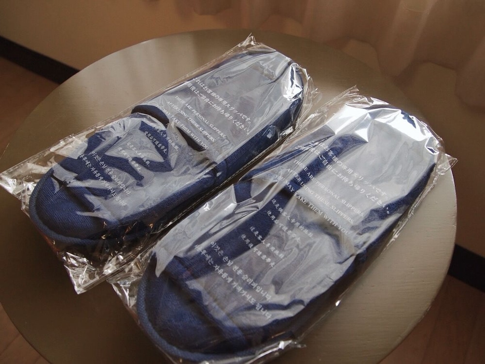 ダブルルーム 18平米 禁煙 客室11 | ホテルモントレ ラ・スール大阪