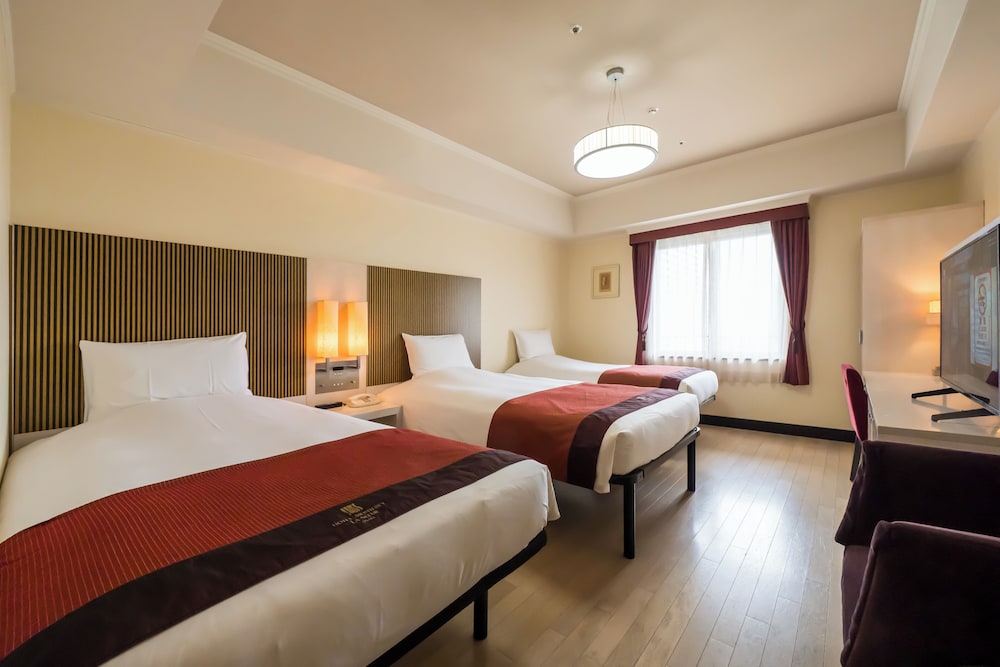 トリプルルーム 26平米 禁煙 | ホテルモントレ ラ・スール大阪