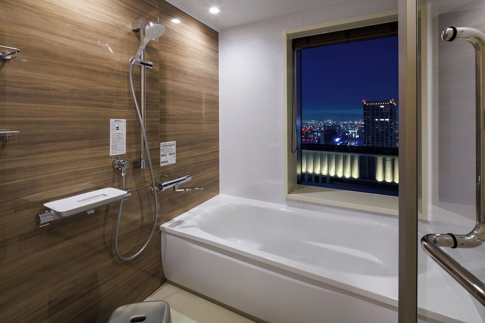 UTSUROIー(リノベーション) プレミアムコーナーキング 40平米 バスルーム0 | ホテルメトロポリタン丸の内