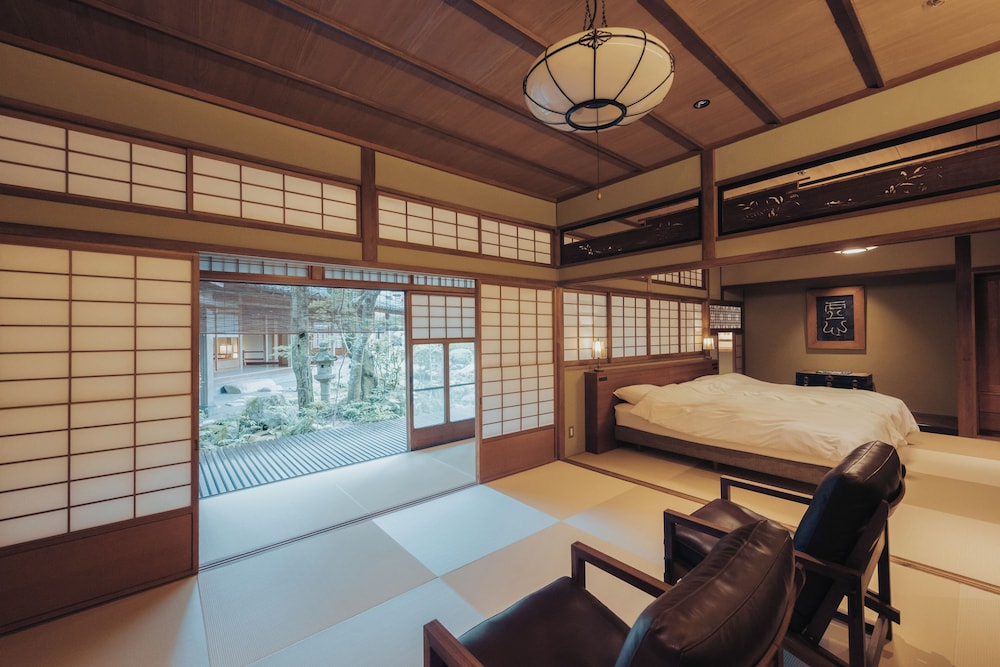 特別室離れ庭＆露天風呂付　「考槃居」 部屋からの景観1 | 陶泉 御所坊