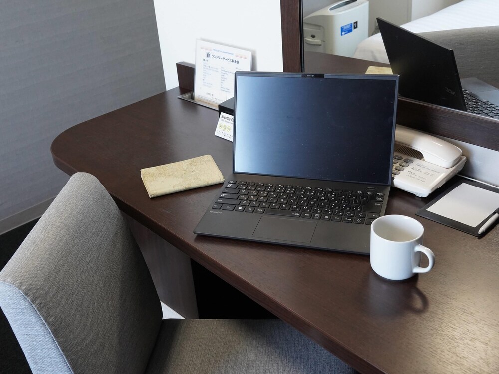 スタンダード ルーム ダブルベッド 1 台 禁煙 客室2 | コンフォート ホテル 燕三条