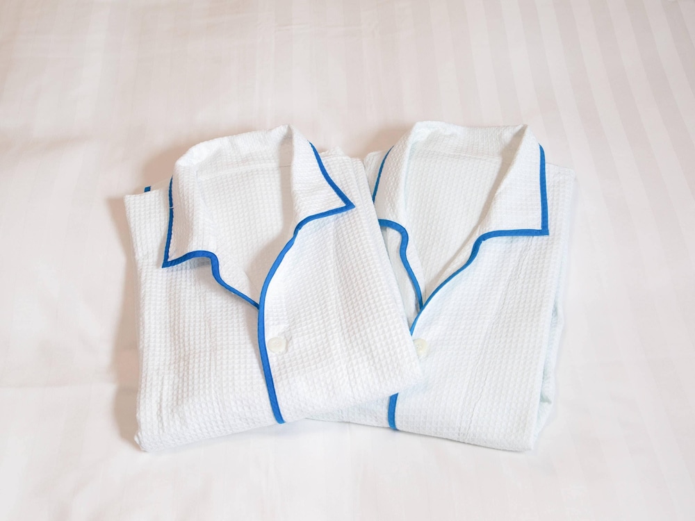 スタンダード ルーム ダブルベッド 1 台 禁煙 客室3 | コンフォート ホテル 燕三条