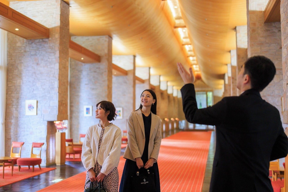 ロビーラウンジ1 | ザ・プリンス 箱根芦ノ湖