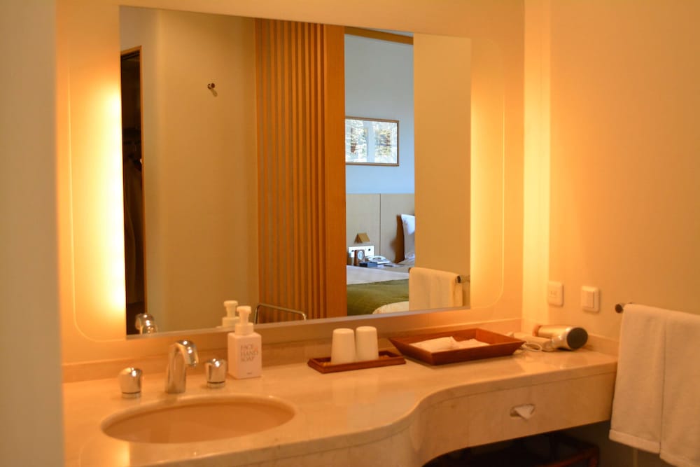 ツインルーム 禁煙 レイクビュー 客室2 | ザ・プリンス 箱根芦ノ湖