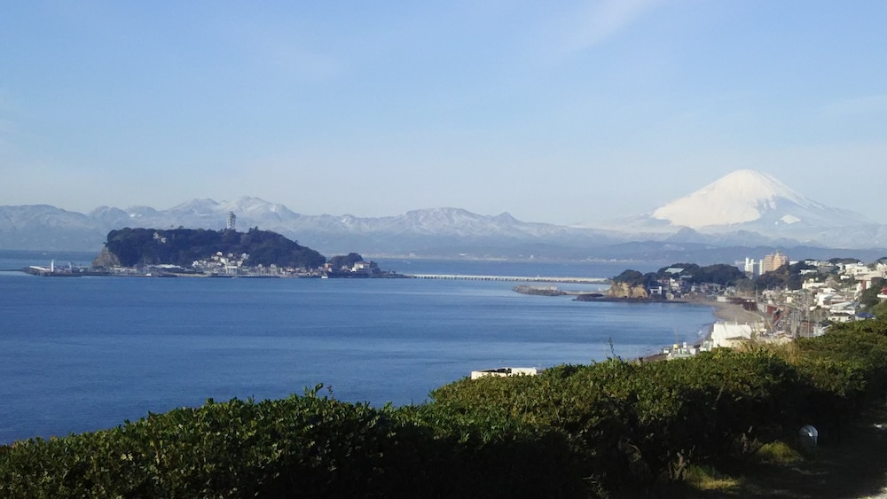 ハリウッドツインルーム - 富士山・江の島と相模湾を望む - バルコニーからの眺望0 | 鎌倉プリンスホテル
