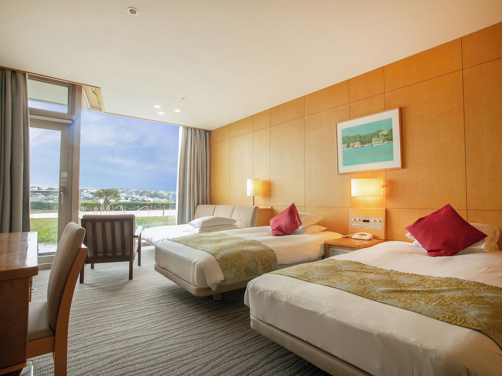 ツインルーム A - 富士山・江の島と相模湾を望む - 客室1 | 鎌倉プリンスホテル