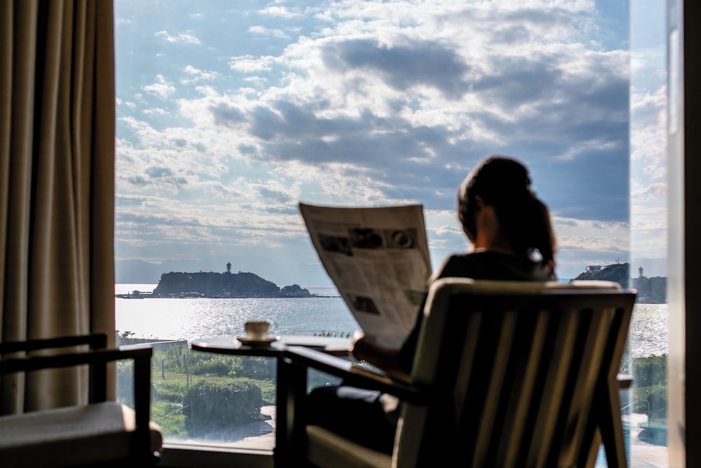 ハリウッドツインルーム - 富士山・江の島と相模湾を望む - 客室1 | 鎌倉プリンスホテル