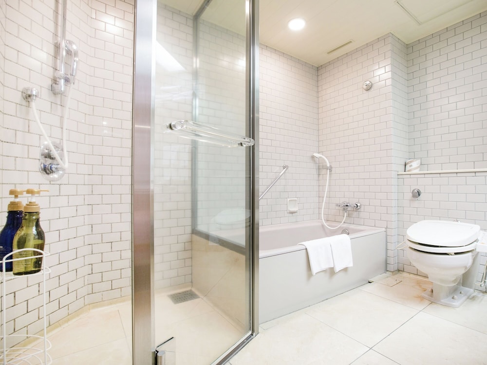 ツインルーム A - 富士山・江の島と相模湾を望む - テラス / パティオ0 | 鎌倉プリンスホテル