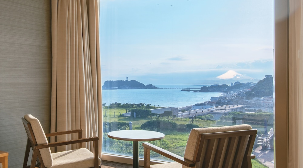 ハリウッドツインルーム - 富士山・江の島と相模湾を望む - 部屋からの景観0 | 鎌倉プリンスホテル