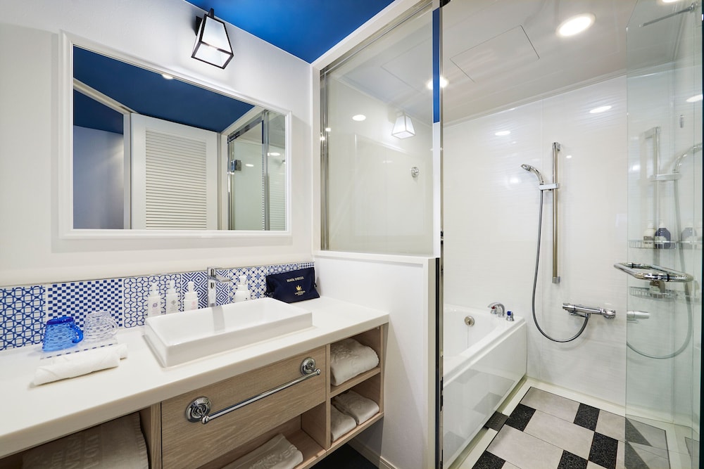 エーゲデラックスツイン (シングルベッド2台） バスルーム0 | ホテル ユニバーサル ポート