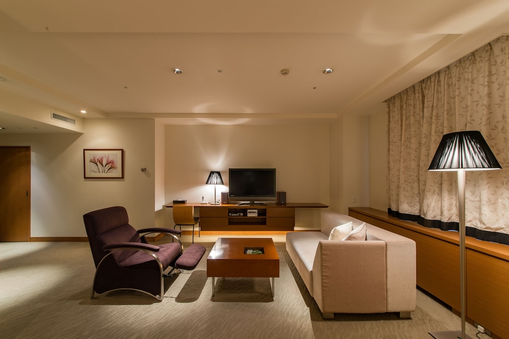 エグゼクティブ ジュニア スイート リビング エリア0 | 札幌パークホテル