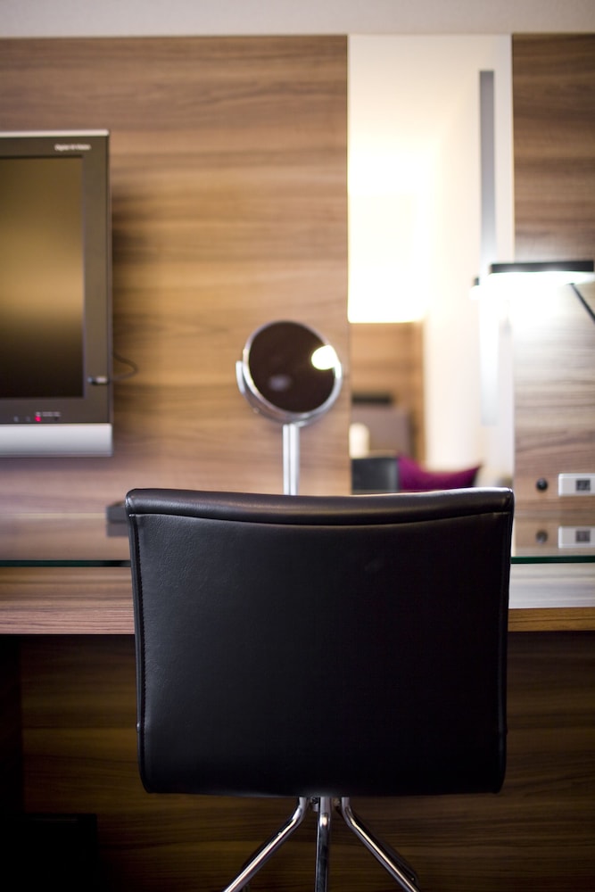 セミダブルルーム 喫煙 14 平方メートル 130 cm ベッド幅 室内のビジネス センター0 | 東京グリーンパレス