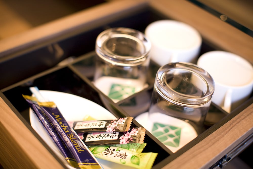 セミダブルルーム 喫煙 14 平方メートル 130 cm ベッド幅 客室の設備とサービス0 | 東京グリーンパレス