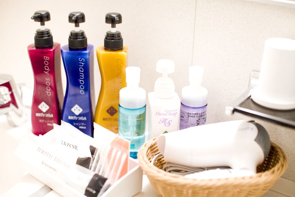 セミダブルルーム 喫煙 14 平方メートル 130 cm ベッド幅 バスルームの設備0 | 東京グリーンパレス