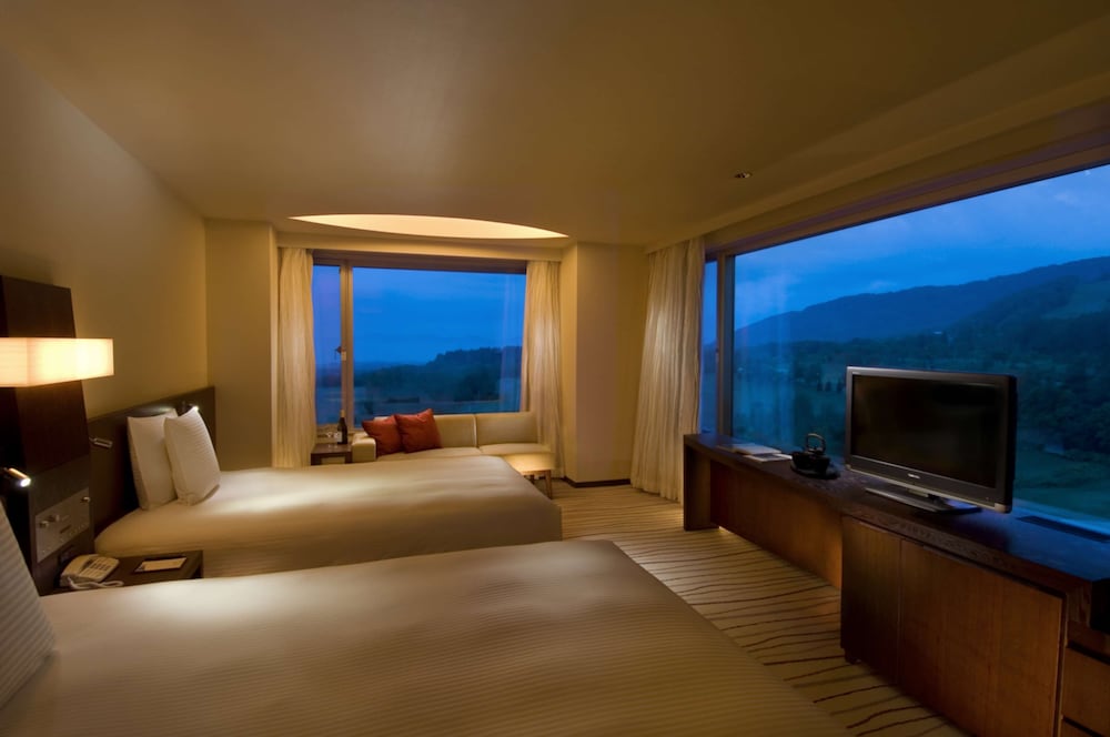デラックスパノラマルーム ツイン 客室4 | ヒルトンニセコビレッジ