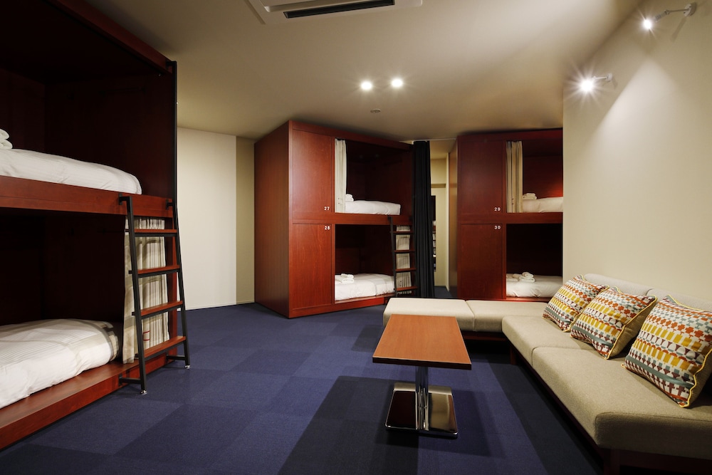 Bunk Group with Shared Bathroom | HakoBA 函館 by THE SHARE HOTELS
