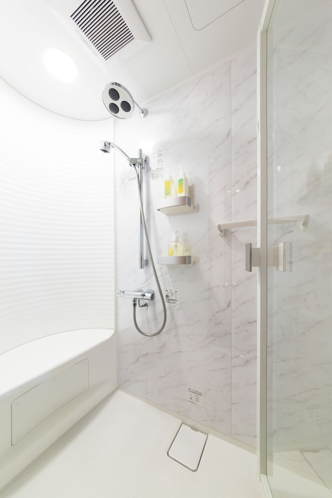 スーペリアクイーンルーム 禁煙 バスルームのシャワー0 | ぎおん美先