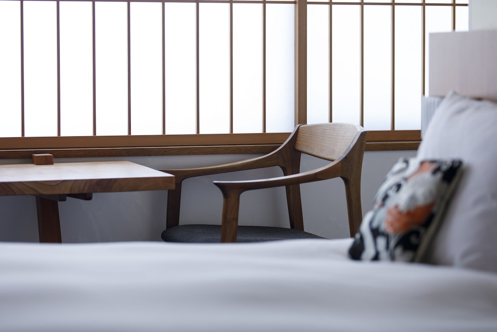 デラックストリプルルーム 禁煙 客室2 | ぎおん美先