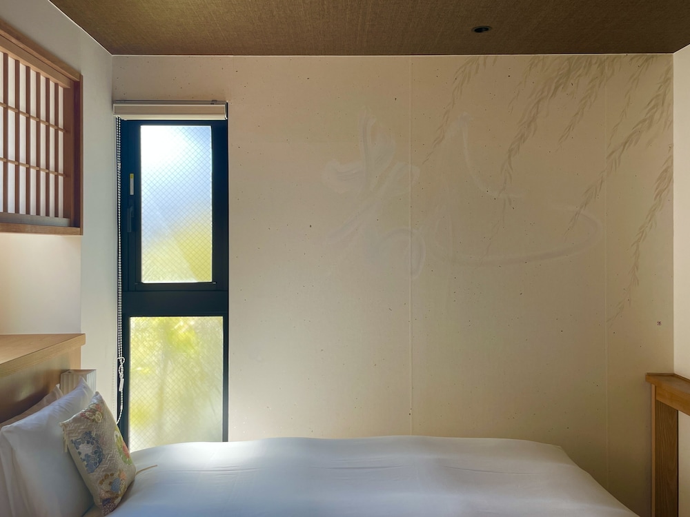 スーペリアハリウッドツインルーム 禁煙 客室7 | ぎおん美先