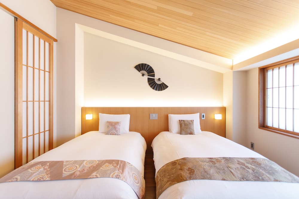 デラックス ツインルーム 禁煙 客室5 | ぎおん美先