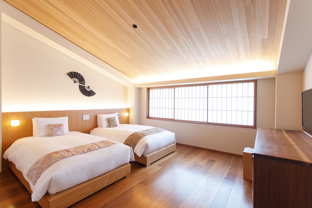 デラックス ツインルーム 禁煙 客室4 | ぎおん美先