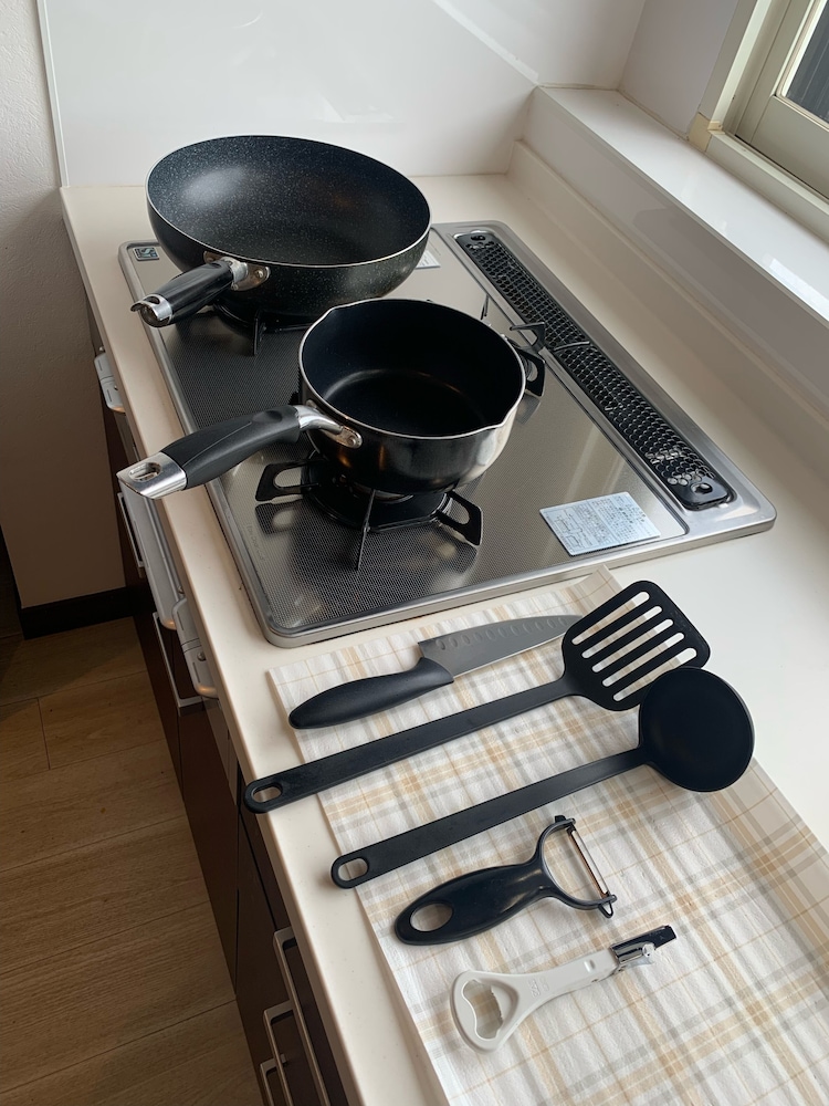 スーペリアアパートメント (402) 専用キッチン4 | コンドミニアム パノラミック元町