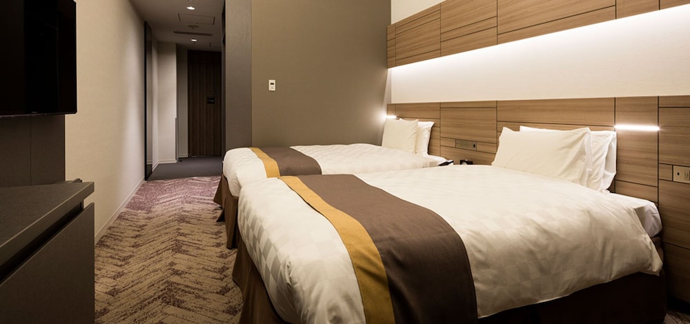 スーペリアラージツインルーム 禁煙 客室3 | 日本青年館ホテル