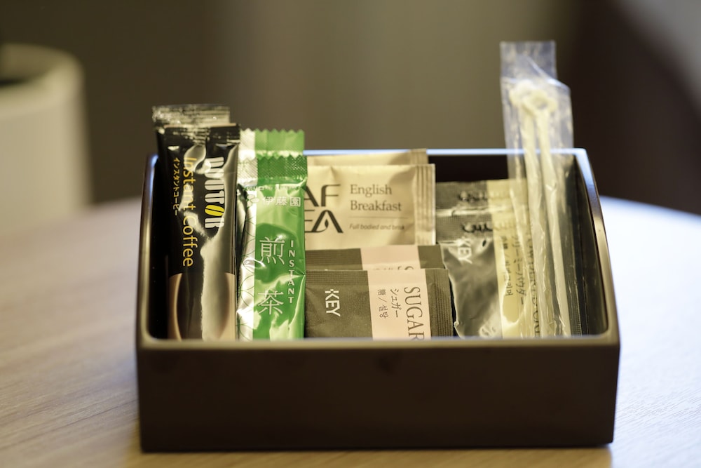 スーペリアラージツインルーム 禁煙 客室の設備とサービス1 | 日本青年館ホテル