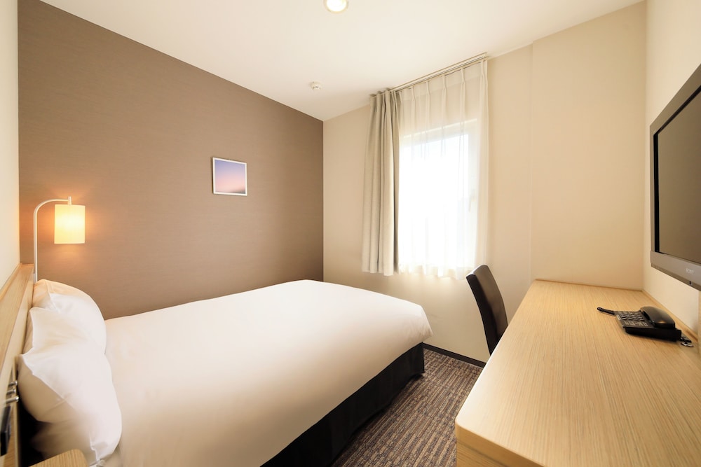 エコノミー ダブルルーム 禁煙 客室3 | JR 西日本グループ ヴィアイン秋葉原