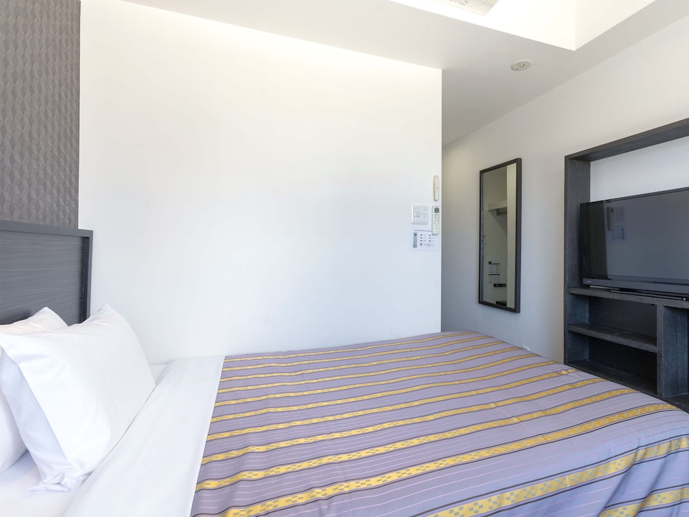 セミダブルルーム 客室2 | ホテルコザ