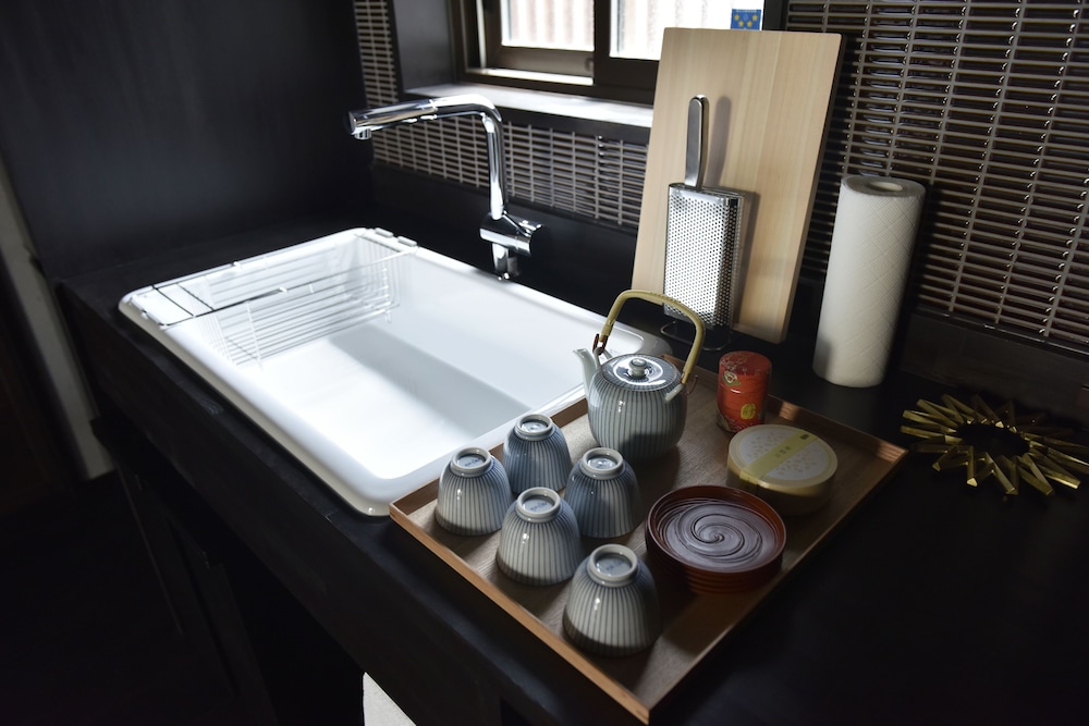 一棟貸し町家 専用キッチン0 | しばし 梅屋町
