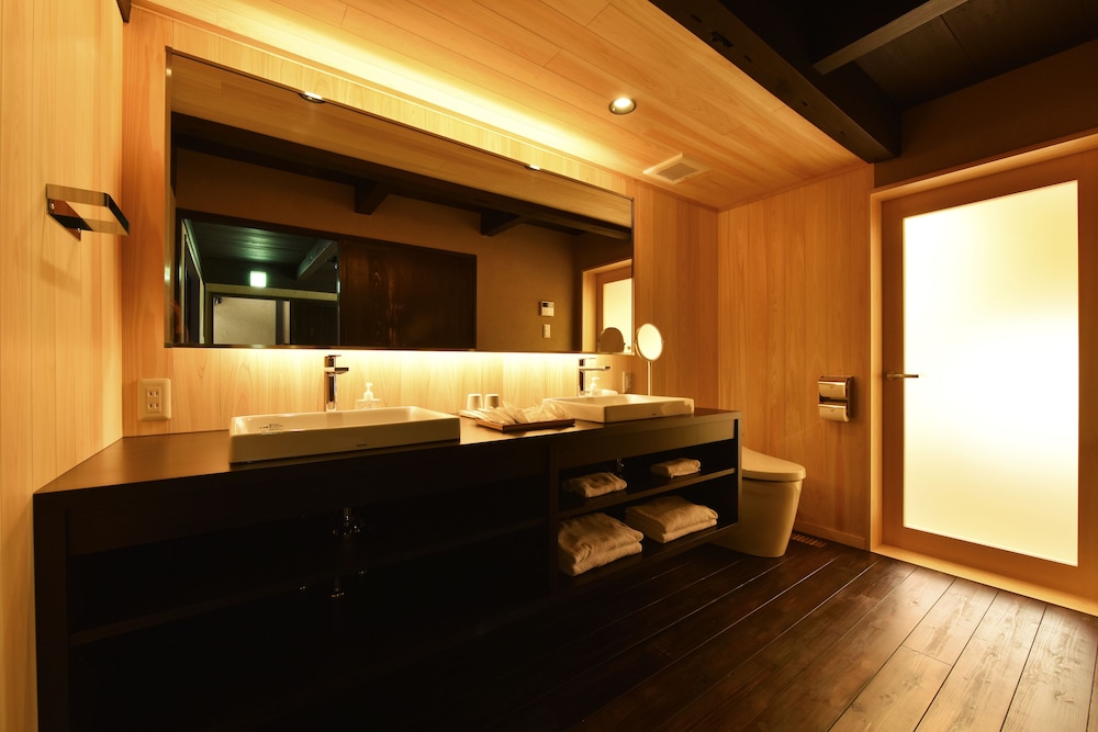一棟貸し町家 バスルーム3 | 藏や 南聖町