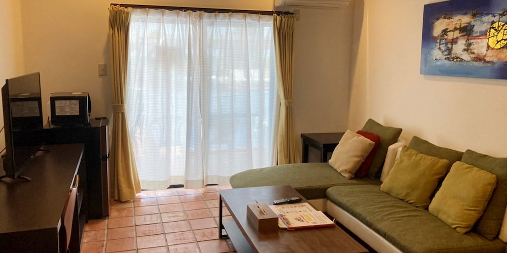 1F プールサイドツイン&キッチン (ペット不可) 禁煙 客室1 | ザ・プールリゾート沖縄