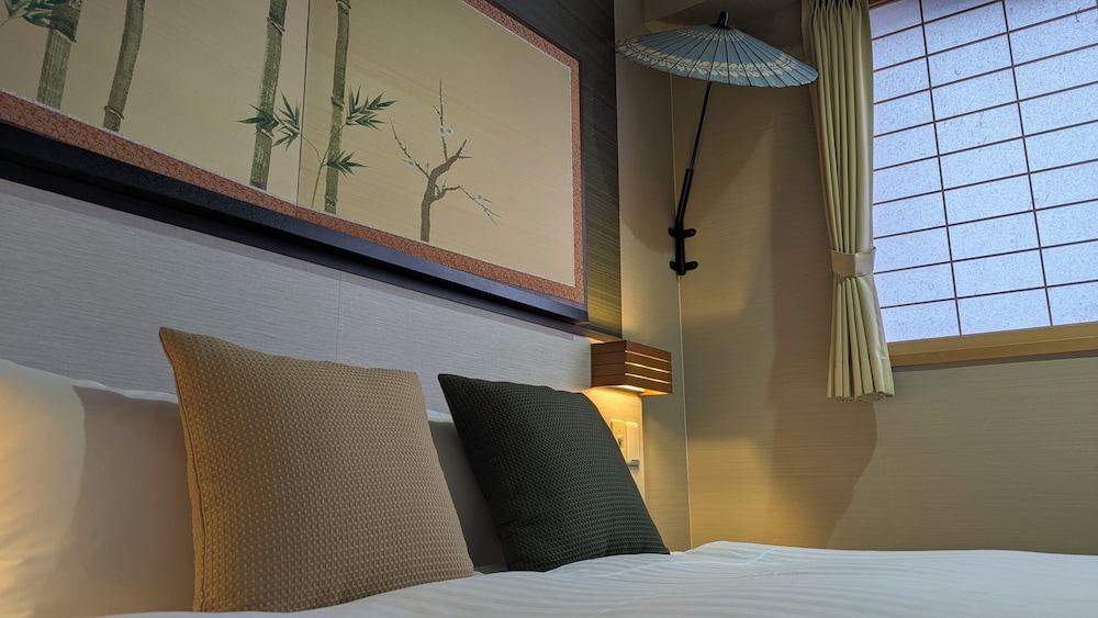 スーペリア ダブルルーム 禁煙 客室8 | 京都イン ギオン