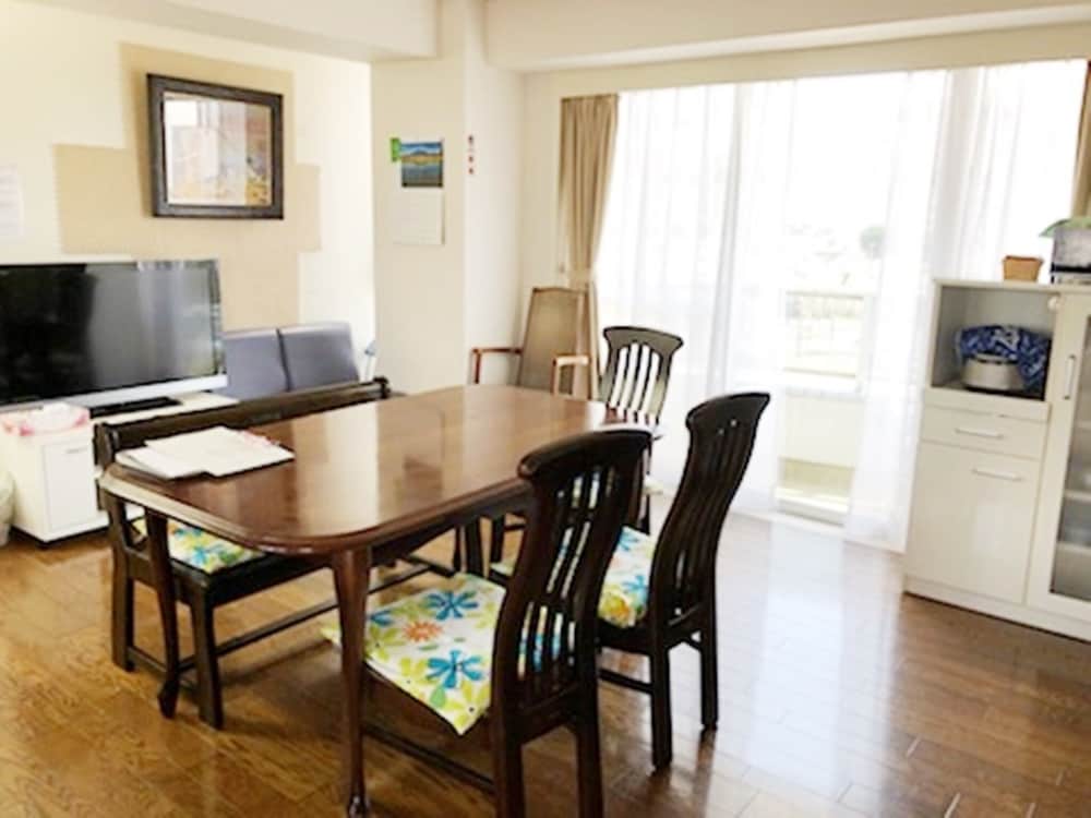 和室アパートメント A (6畳和室 16畳リビング602室 / ペット同宿可) リビング エリア0 | 富士御殿場コンドミニアムTANNPOPO