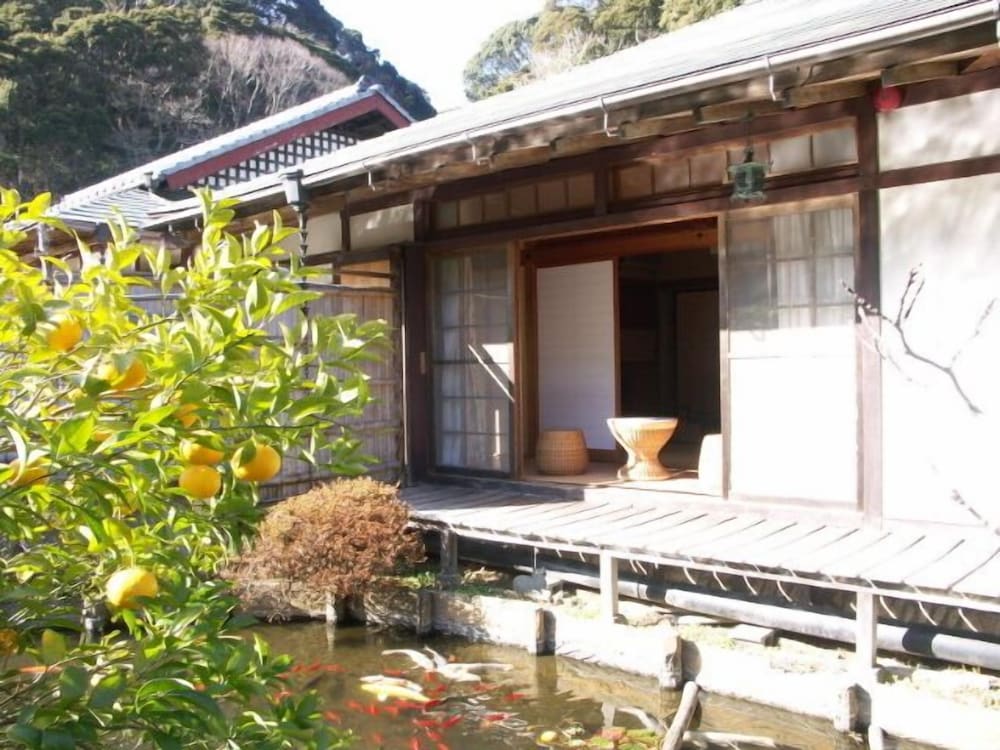 Class 1 離れ露天風呂付客室 (お部屋お任せ / 写真は一例です) 客室1 | 離れ家 石田屋