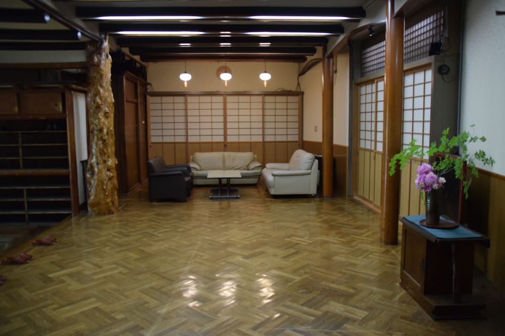 ロビーラウンジ1 | 鳳明館 森川別館 ロビーラウンジ1 | 鳳明館 森川別館
