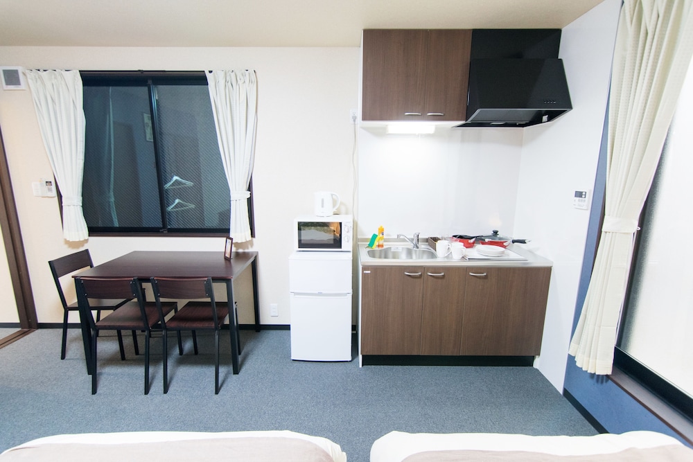 メゾネットアパートメント1F 専用簡易キッチン0 | Stay SAKURA Kyoto 東寺南 II