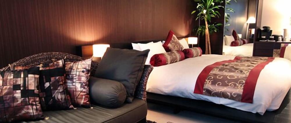 ジュニアスイートルーム（洋室） 客室2 | KIZASHI THE SUITE 京都祇園