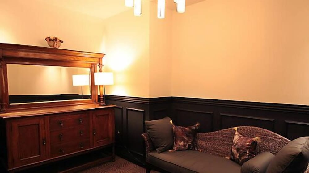 エグゼクティブスイートルーム リビングルーム4 | KIZASHI THE SUITE 京都祇園