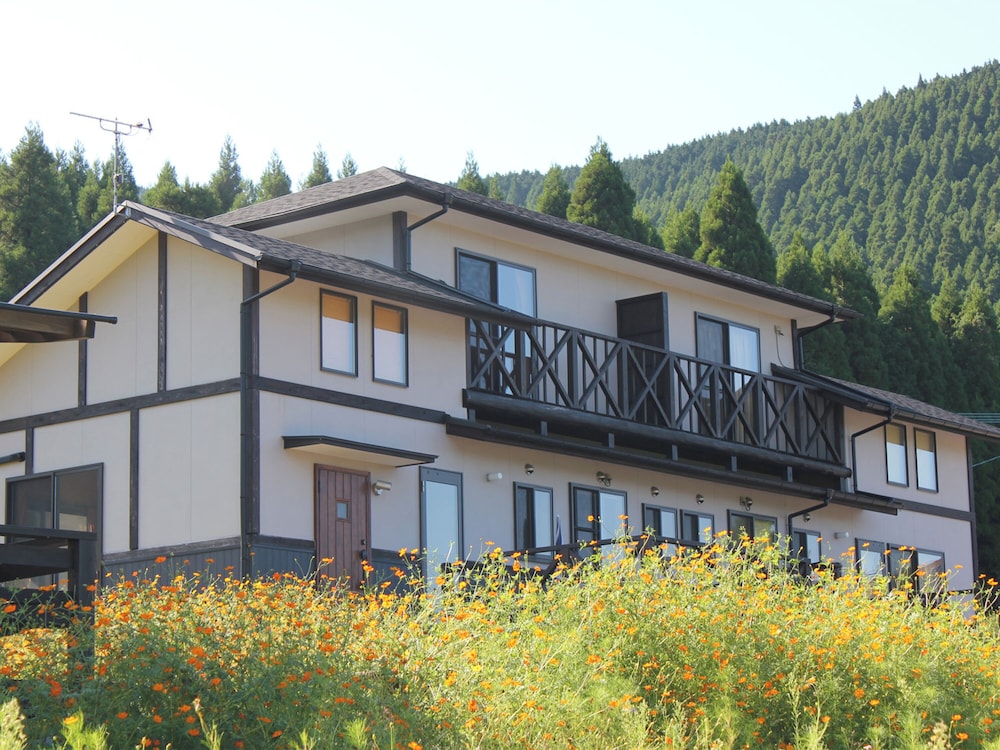 ２階建てロフト付き貸別荘：最大5名まで禁煙 客室4 | 湯布院塚原高原　絶景の宿　恵里菜 KUMAGAI BOKUJO