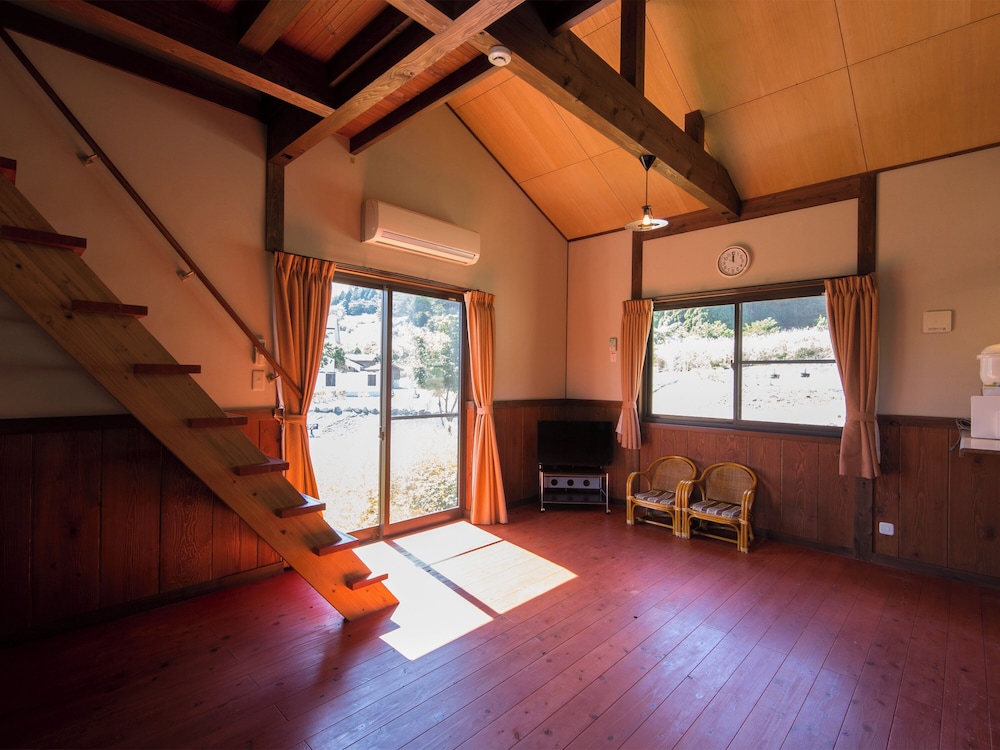 ２階建てロフト付き貸別荘：最大5名まで禁煙 | 湯布院塚原高原　絶景の宿　恵里菜 KUMAGAI BOKUJO