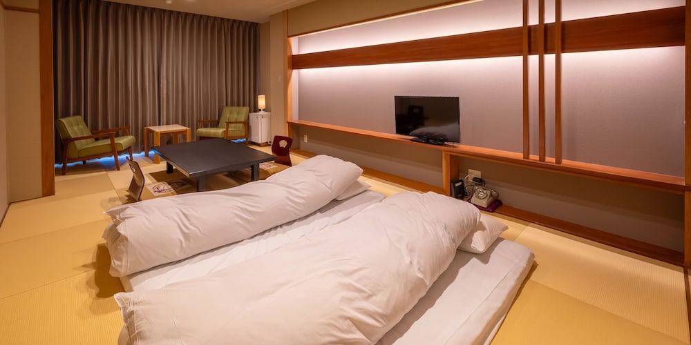 和室10帖　高層階 客室3 | 小京都の湯 みくまホテル