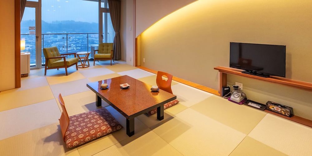 和室10帖　高層階 | 小京都の湯 みくまホテル