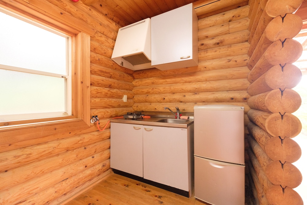 ログハウス (ベッドタイプ選択不可) 専用簡易キッチン0 | かいがけ温泉 きのこの里