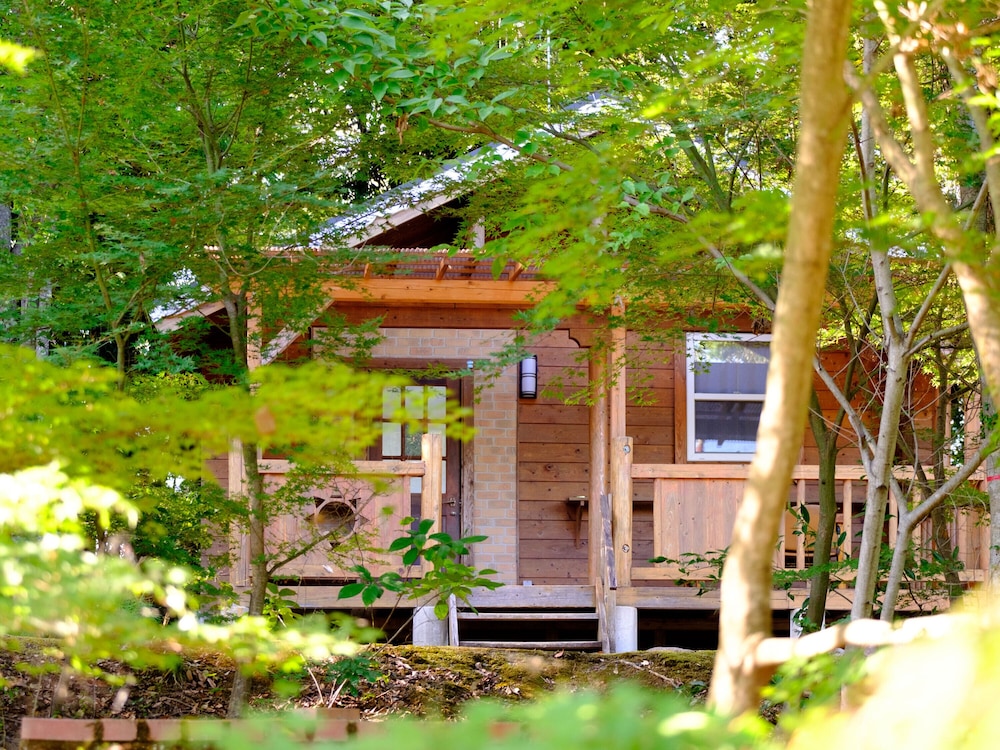 ログハウス (ベッドタイプ選択不可) 客室4 | かいがけ温泉 きのこの里