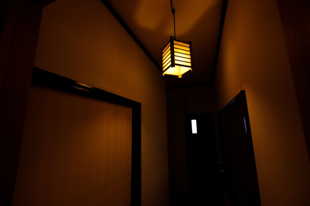 阿蘇の間 和室6畳2間続き トイレ洗面付 禁煙 廊下0 | グッドステイ みずほ