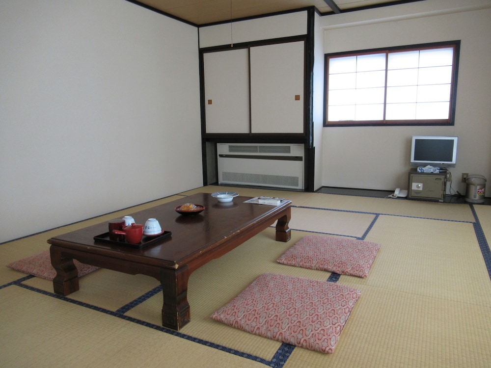 和室 専有バスルーム付 客室2 | ホテル 万葉亭